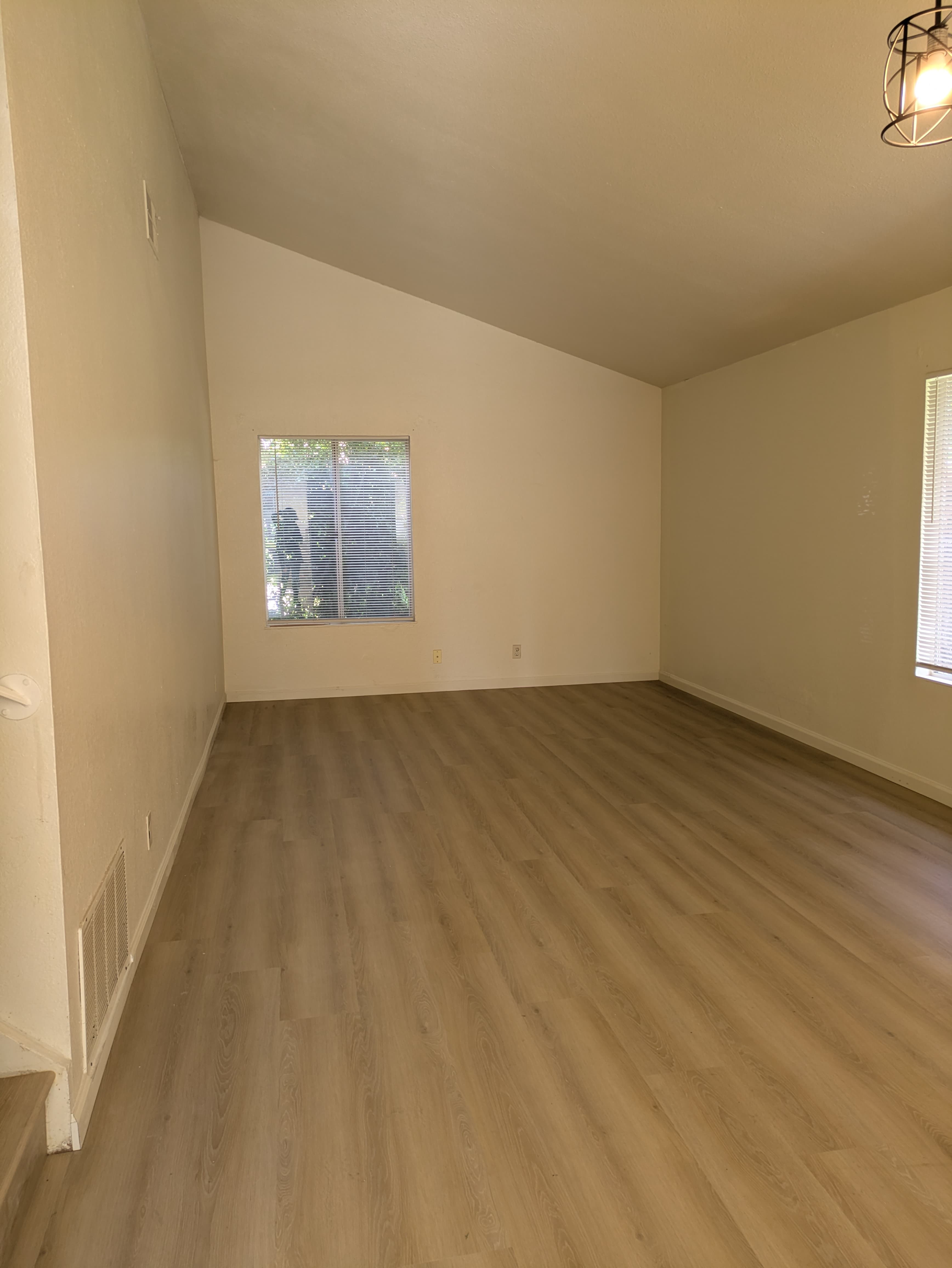 Photo 5 of 75 Calle Amigo